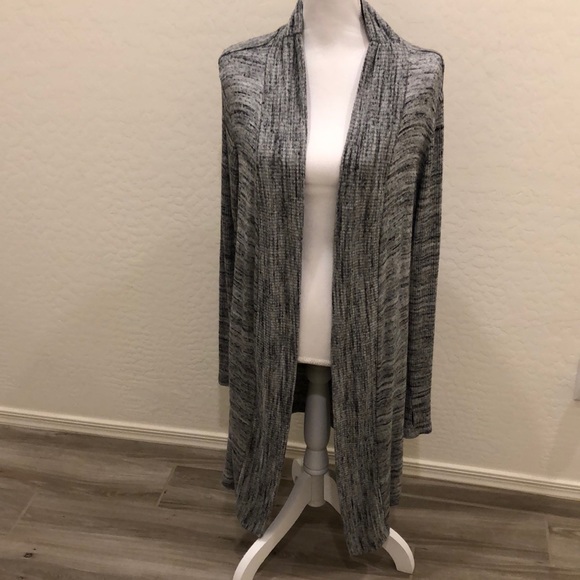 Laila Jayde Sweaters - Laila Jayde Gray Long Cardigan - Sz Large